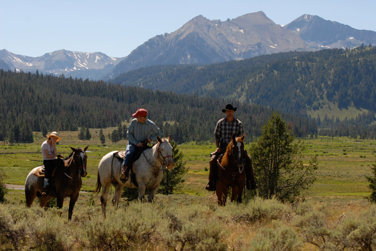 montana dude ranch fall vacation