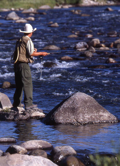 thumb-fly-fishing-blue-ribbon-waters-montana-fly-fishing Montana Fly Fishing